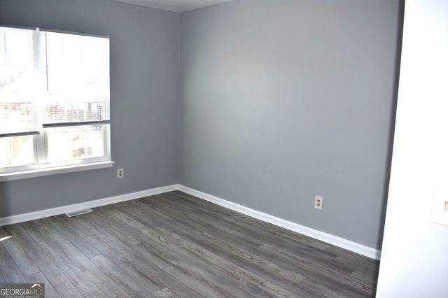 912 Pineland Avenue APT 6, Hinesville, GA 31313