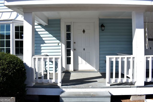 912 Pineland Avenue APT 6, Hinesville, GA 31313