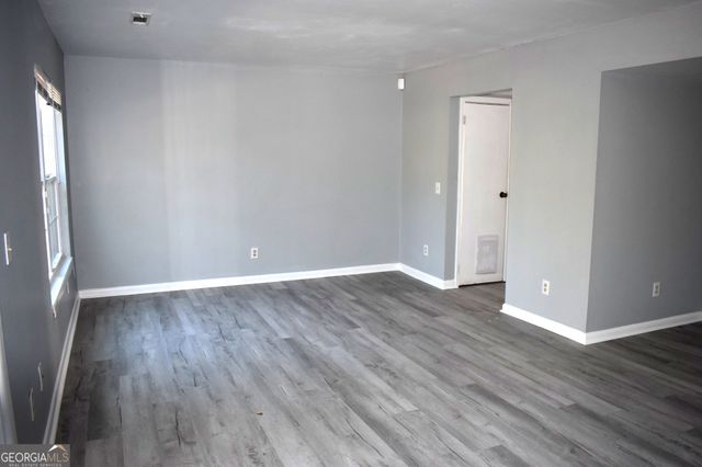 912 Pineland Avenue APT 6, Hinesville, GA 31313