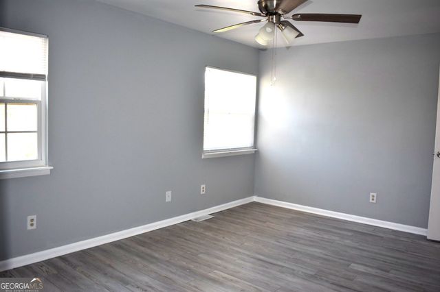 912 Pineland Avenue APT 6, Hinesville, GA 31313