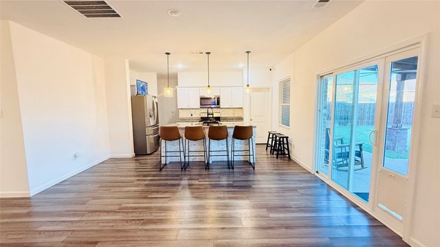 2620 Beech Creek Road, Glenn Heights, TX 75154