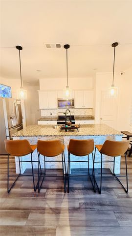 2620 Beech Creek Road, Glenn Heights, TX 75154