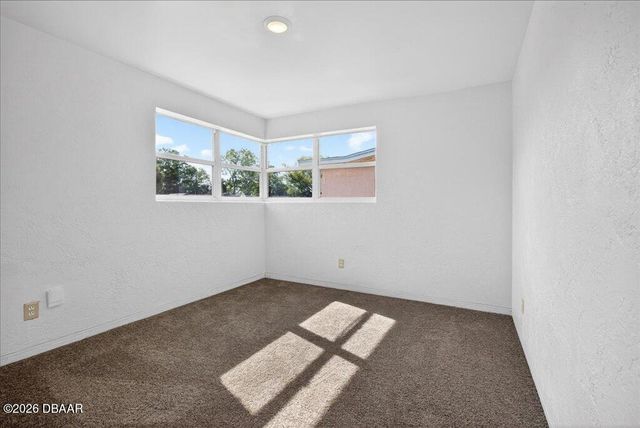 922 Lewis Drive, Daytona Beach, FL 32117