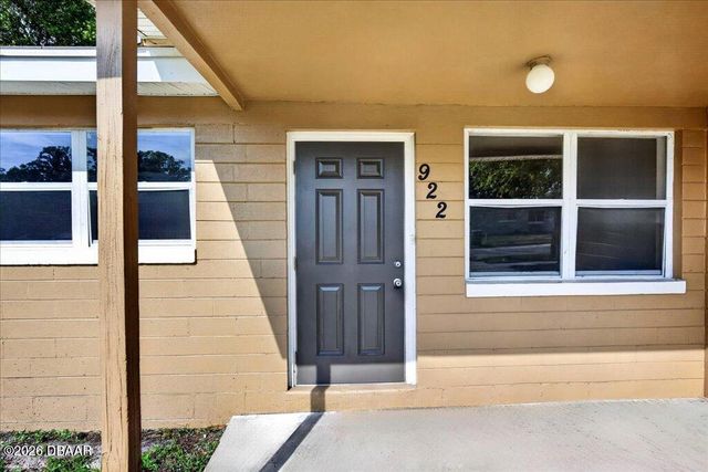 922 Lewis Drive, Daytona Beach, FL 32117