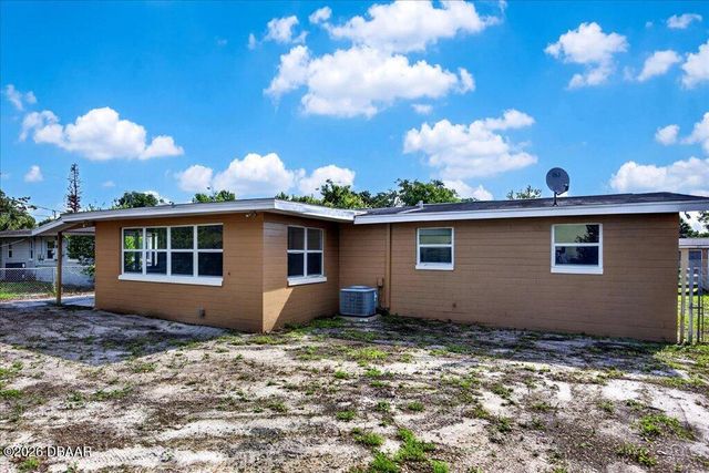 922 Lewis Drive, Daytona Beach, FL 32117