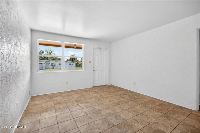 922 Lewis Drive, Daytona Beach, FL 32117