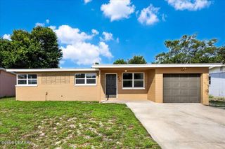 922 Lewis Drive, Daytona Beach, FL 32117