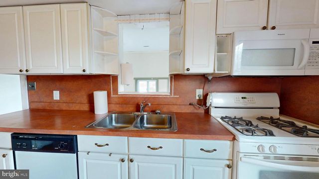 59 W CLYMER AVE, Sellersville, PA 18960