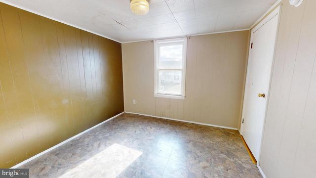 59 W CLYMER AVE, Sellersville, PA 18960