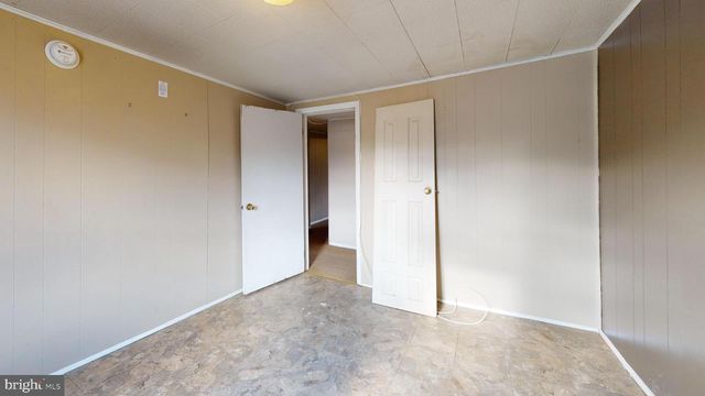 59 W CLYMER AVE, Sellersville, PA 18960