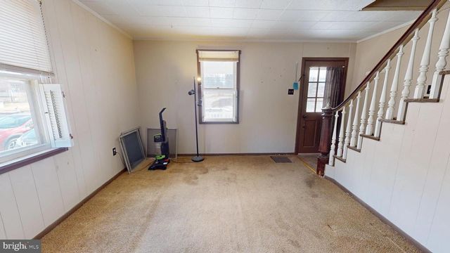 59 W CLYMER AVE, Sellersville, PA 18960