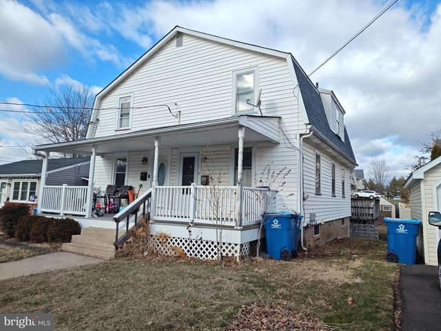 59 W CLYMER AVE, Sellersville, PA 18960