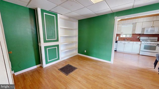 59 W CLYMER AVE, Sellersville, PA 18960