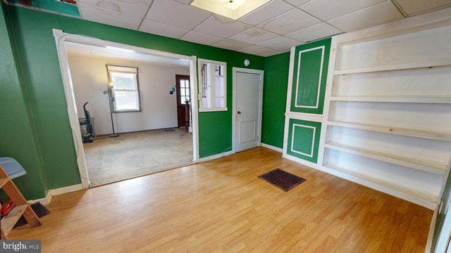 59 W CLYMER AVE, Sellersville, PA 18960