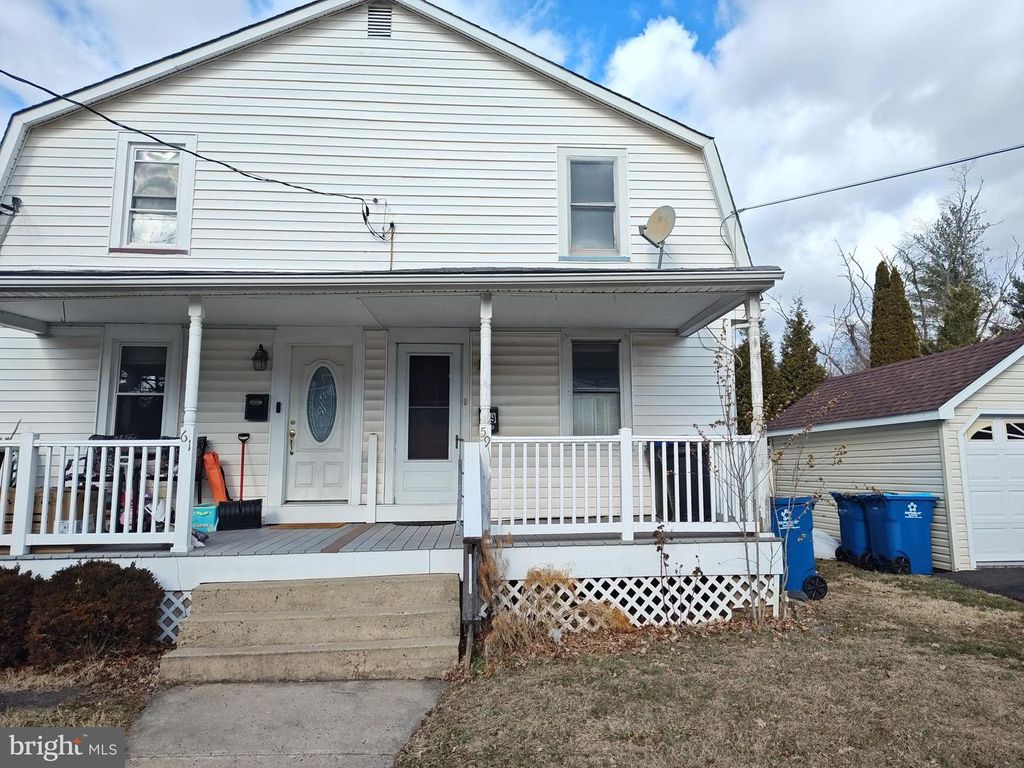 59 W CLYMER AVE, Sellersville, PA 18960