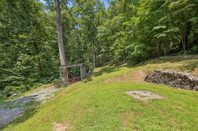 4027 Beverly Hills Dr, Pegram, TN 37143