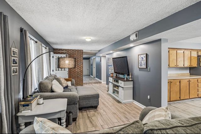 4027 Beverly Hills Dr, Pegram, TN 37143