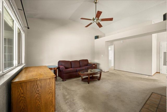 1438 Deerfield Cir, Roseville, CA 95747