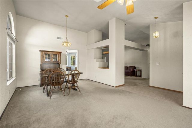 1438 Deerfield Cir, Roseville, CA 95747