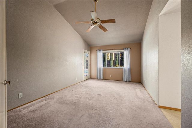 1438 Deerfield Cir, Roseville, CA 95747