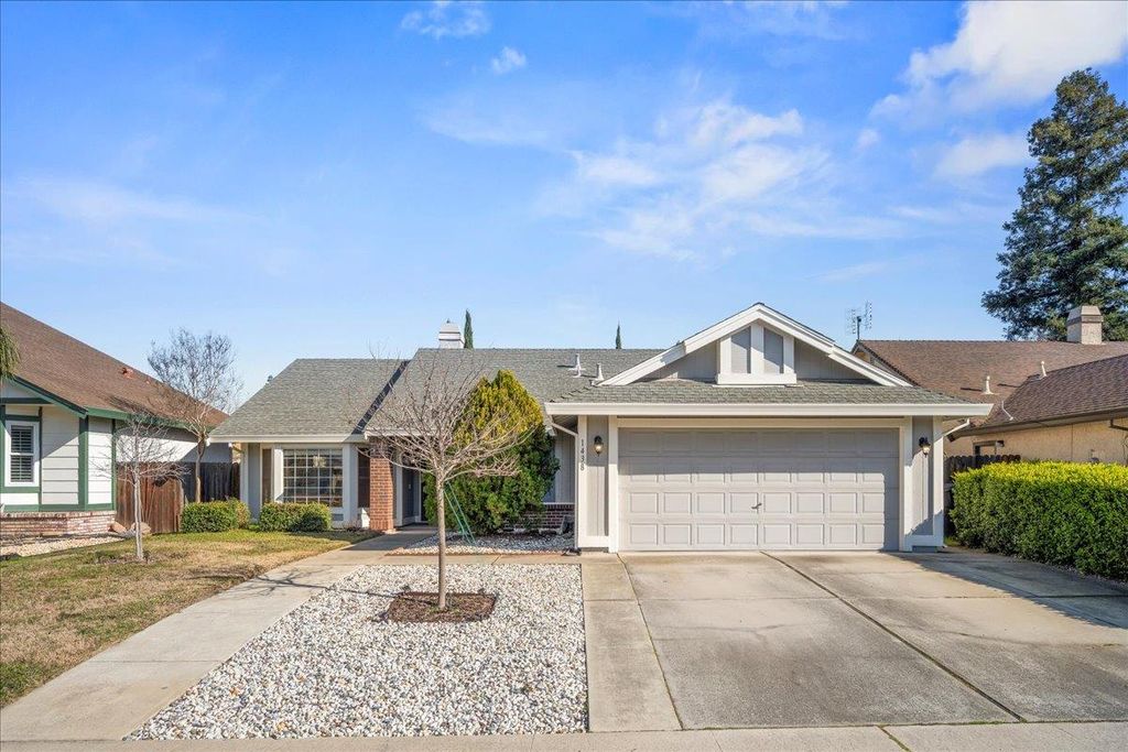1438 Deerfield Cir, Roseville, CA 95747