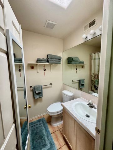 1084 Avenida Linda, Santa Fe, NM 87507