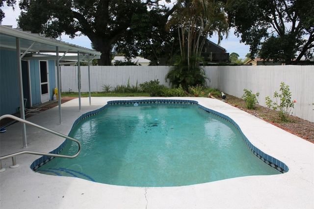 407 N POMPANO AVENUE, Sarasota, FL 34237