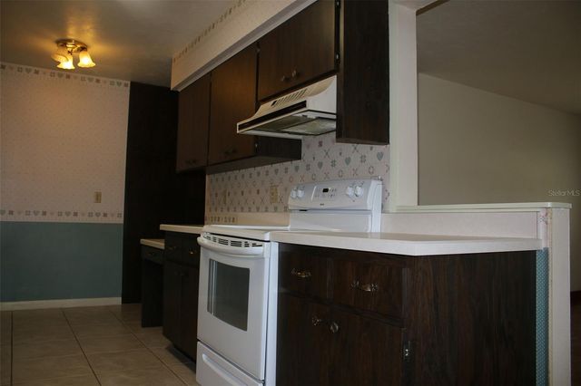 407 N POMPANO AVENUE, Sarasota, FL 34237