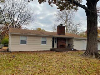 1633 W 20th Street, Lawrence, KS 66046