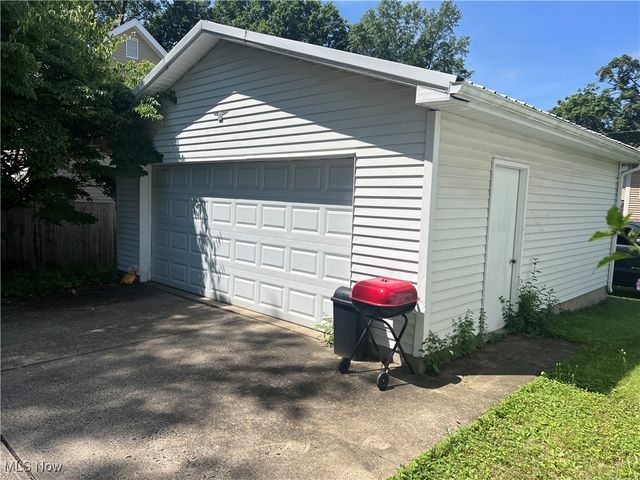 1273 E State Street, Salem, OH 44460