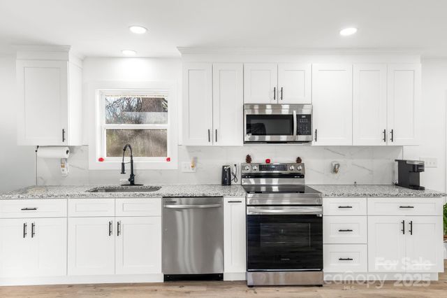 908 Woodside Drive, Kings Mountain, NC 28086