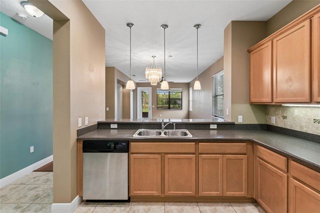 555 PRESIDO PARK PL, Poinciana, FL 34759