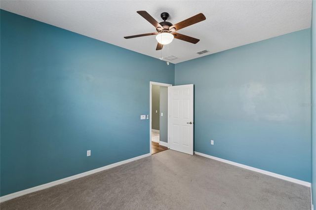 555 PRESIDO PARK PL, Poinciana, FL 34759