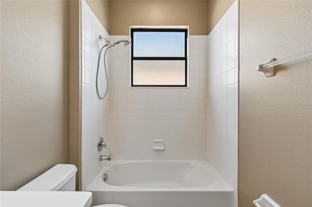 555 PRESIDO PARK PL, Poinciana, FL 34759