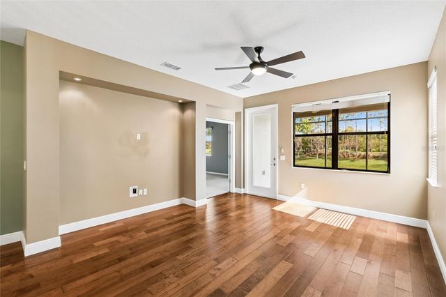 555 PRESIDO PARK PL, Poinciana, FL 34759