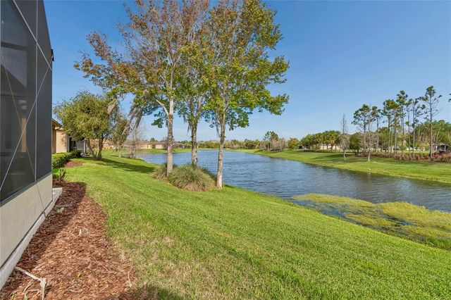 555 PRESIDO PARK PL, Poinciana, FL 34759