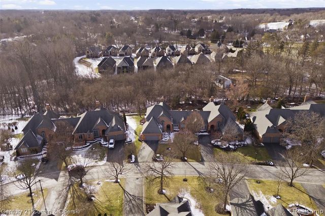 11793 Lorenz Way 13, Plymouth, MI 48170