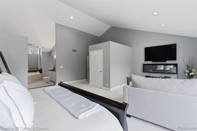 11793 Lorenz Way 13, Plymouth, MI 48170