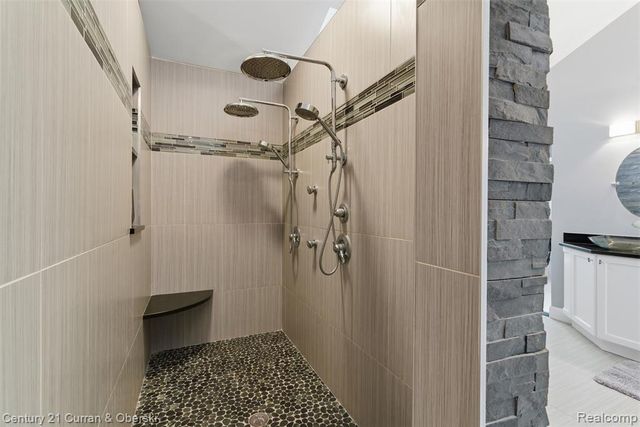 11793 Lorenz Way 13, Plymouth, MI 48170