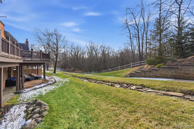 11793 Lorenz Way 13, Plymouth, MI 48170