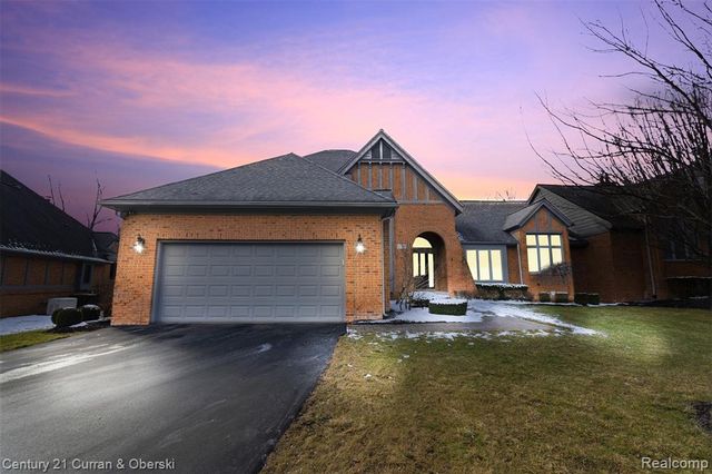 11793 Lorenz Way 13, Plymouth, MI 48170