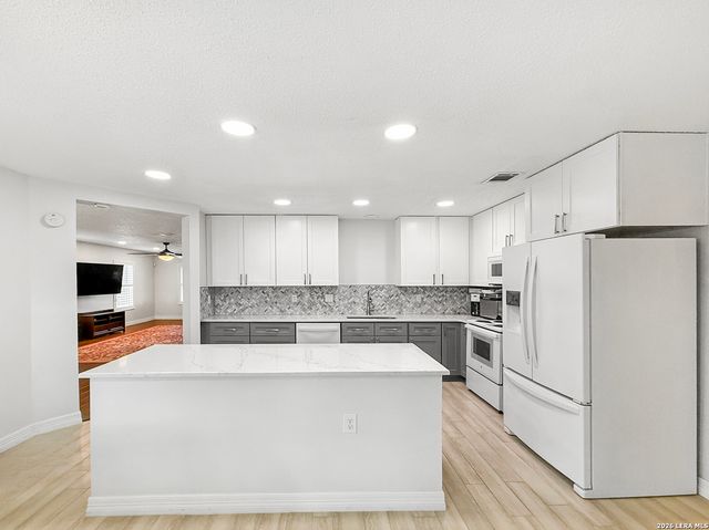 12022 Lodge Arbor, San Antonio, TX 78253