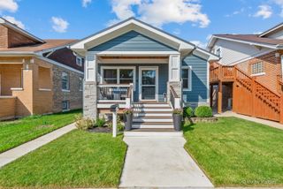2210 N 75th Avenue, Elmwood Park, IL 60707