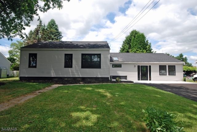 496 Franklin St, Pohatcong Twp., NJ 08865