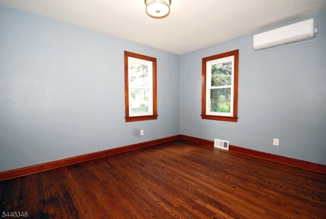 496 Franklin St, Pohatcong Twp., NJ 08865