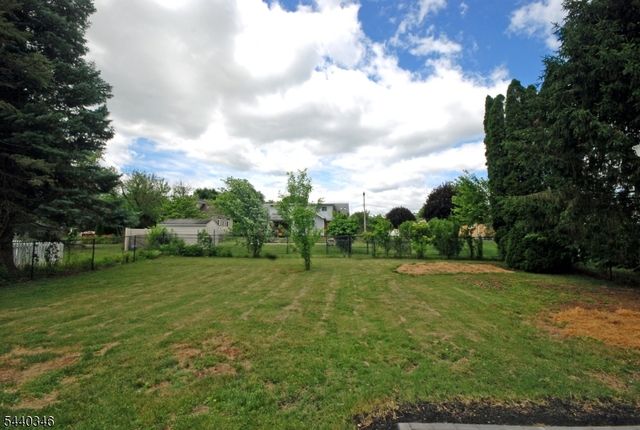 496 Franklin St, Pohatcong Twp., NJ 08865