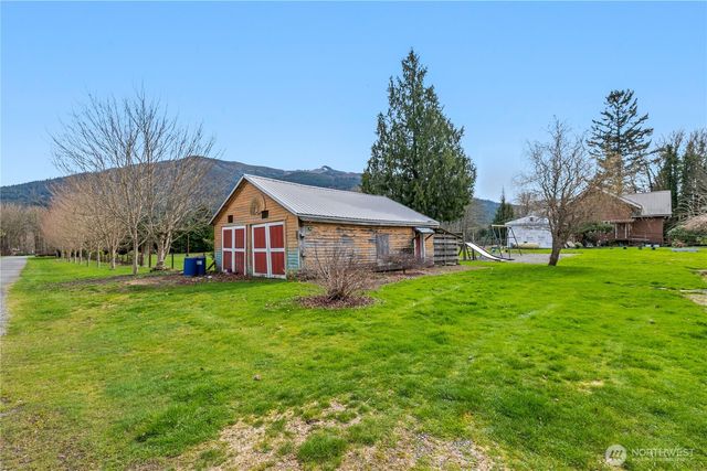 321 Royer Street, Acme, WA 98220