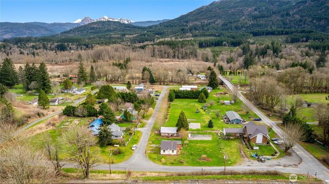 321 Royer Street, Acme, WA 98220