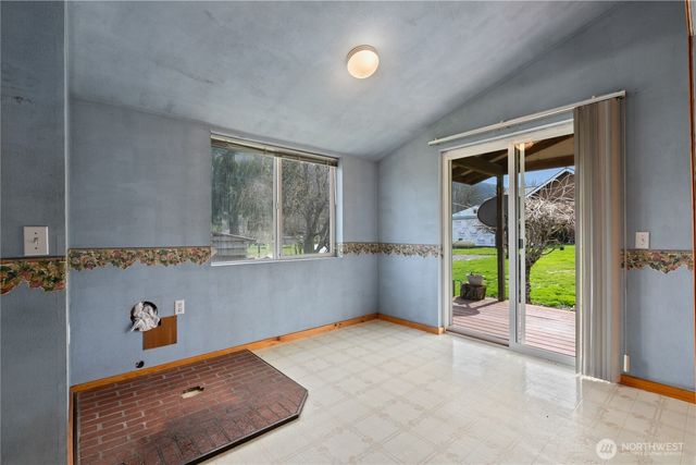 321 Royer Street, Acme, WA 98220