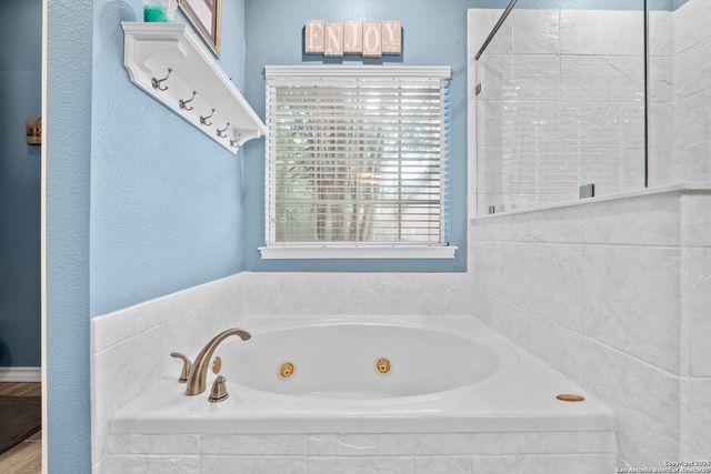 2607 CARAVAN CIR, San Antonio, TX 78258